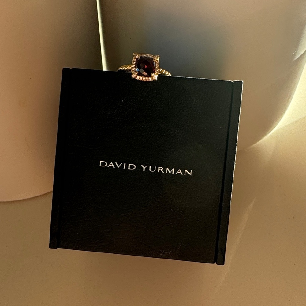 David Yurman 18K Yellow Gold Chatelaine Ring with Garnet & Diamonds